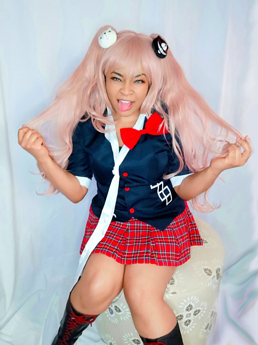 JustKallista's tweet photo. DAY 27
Junko Enoshima
Danganronpa 

#31daysofcosplay #costober https://t.co/Fdq4jaMUnm