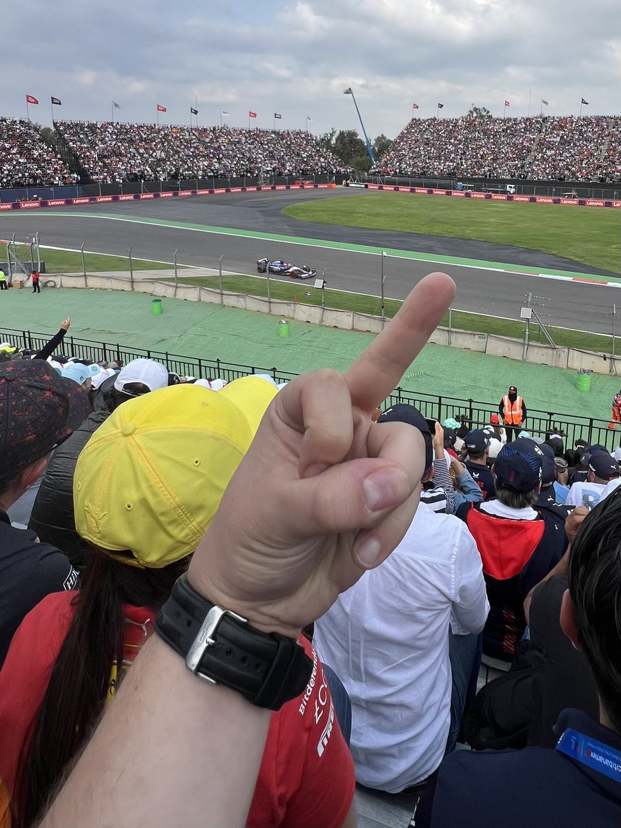 ChecoPerezDios's tweet photo. TÓMALA DE REGRESO LAWSON 🖕🏻 https://t.co/iPxV7JdpCJ