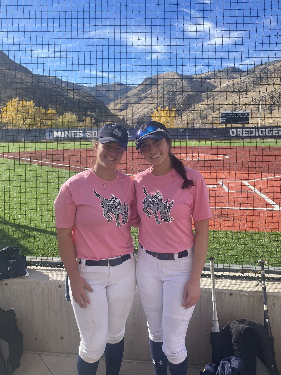 Once a bear, always a bear!! Thanks for sending this little reminder <a href="/EllenShull23/">Ellen Shull</a>! I know you and <a href="/_BrookeGonzales/">brooke</a> are up there just thriving! 🫶💙🧡

Can y’all just look at that scenery though! Gorgeous! <a href="/MinesSoftball/">Mines Softball</a>
