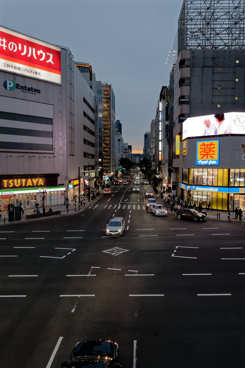 PhotTondotNet's tweet photo. オートにマニュアルにパン
オート #Viltrox28mmF45 #ZVE10
マニュアル #LUMIXSR26 #lumixS9
パン #BCL1580 #epm2
その日の気分で使い分けるの、いいよね
#photography #dxophotolab8 https://t.co/uBn3avf5fN