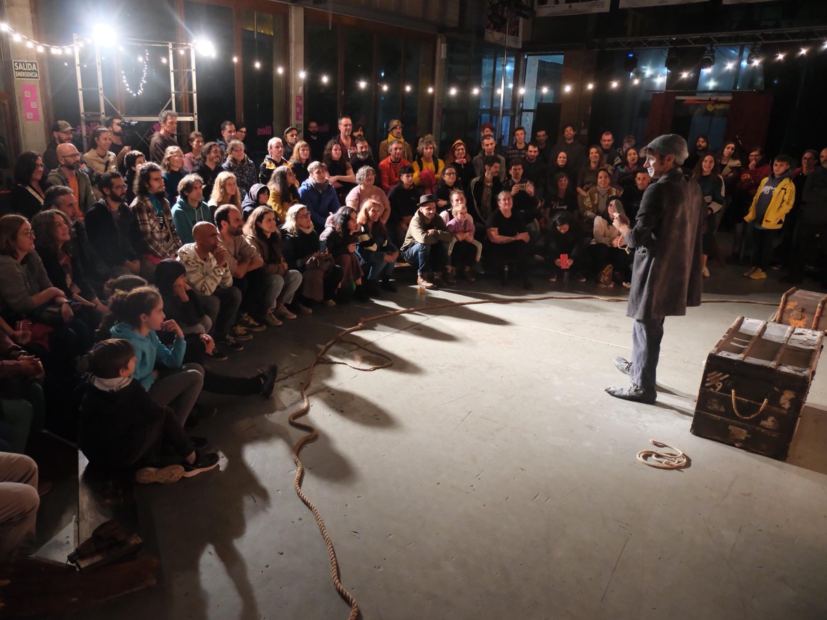 Festival Internacional de Pallassos tweet media