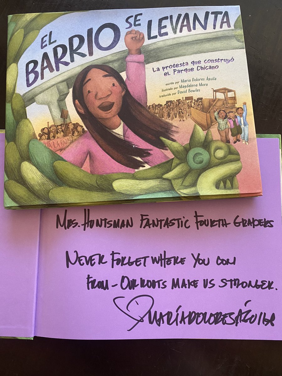 lori_huntsman's tweet image. Inspiring day centered around books📚A special treat to meet @mariadaguila &amp;amp; listen to her read #BarrioRising at the #OneBookOneSanDiego event at the #NorthPark Book Fair. The story behind the story plus the perfect match up with illustrator @Magdalenadraws💜 Bonus: Books signed!