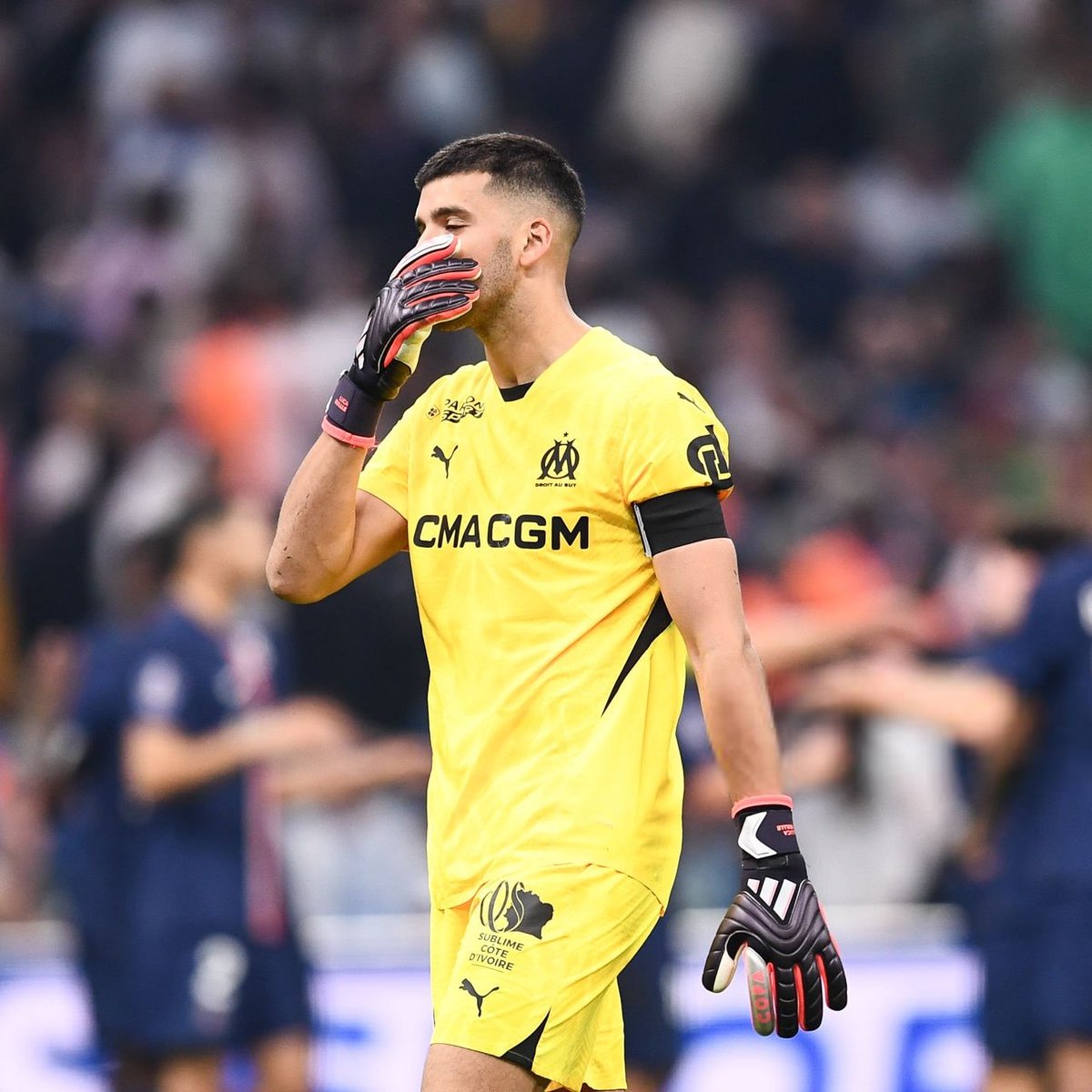 🚨 L'OM ne s'est plus imposé au Vélodrome en Ligue 1 face au PSG depuis le 27 novembre 2011, soit 13 ans, ou encore 4718 jours ! 😱

À l'époque, Loic Rémy, Amalfitano et André Ayew avaient marqué.