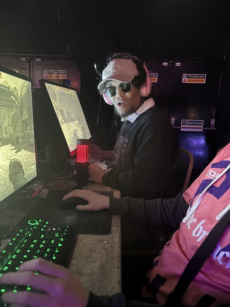 Cat (@nyandeerie) on Twitter photo Ahhh <a href="/EPICLAN/">EPIC.LAN UK Gaming & Esports Events</a> weekend was super fun I love my friends
Thank you <a href="/Sunetsu_/">Owen🗡️</a> <a href="/EthanFl0wZ/">fl0wz</a> <a href="/Av3ryyx/">Avery 💜</a> and <a href="/RP_Fletch/">RPFletch</a> for being in catsmonke, best team 🫶
It was lovely seeing everyone and making new friends. And once again thank you to everyone who comforted me on friday night 💗luvyous Ahhh <a href="/EPICLAN/">EPIC.LAN UK Gaming & Esports Events</a> weekend was super fun I love my friends
Thank you <a href="/Sunetsu_/">Owen🗡️</a> <a href="/EthanFl0wZ/">fl0wz</a> <a href="/Av3ryyx/">Avery 💜</a> and <a href="/RP_Fletch/">RPFletch</a> for being in catsmonke, best team 🫶
It was lovely seeing everyone and making new friends. And once again thank you to everyone who comforted me on friday night 💗luvyous