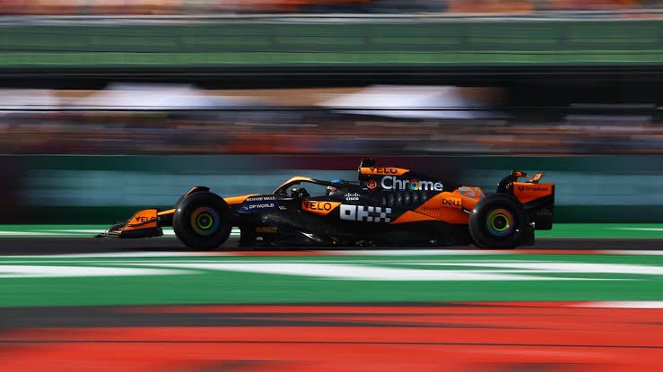 AussieF1Updates's tweet photo. Race Reaction: Oscar Piastri 🇦🇺 

Some good overtaking around a circuit that Piastri doesn’t seem to get along with

Some good overtaking and points helps- Brazil next weekend 

🇦🇺 Oscar Piastri- P8

#MexicoGP #piastri #mclaren #Norris #verstappen #perez #redbull #ferrari #MexicoCityGP