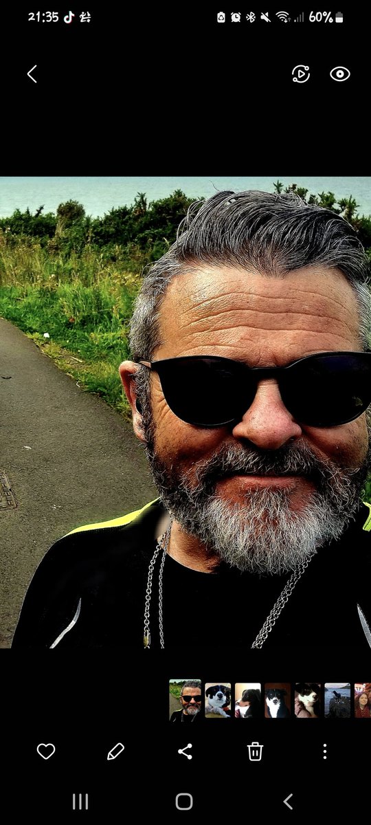 rafferty_paul's tweet photo. Giving up alcohol is without doubt one of the best decisions I've ever made..
I feel grateful for family and friends, for my health and for milestones like this..
βIt doesnβt matter how slowly you go, only that you do not stop.β ~ Confucius π
#alcoholfree
#teetotal
#sober https://t.co/RV6XU9gZLJ
