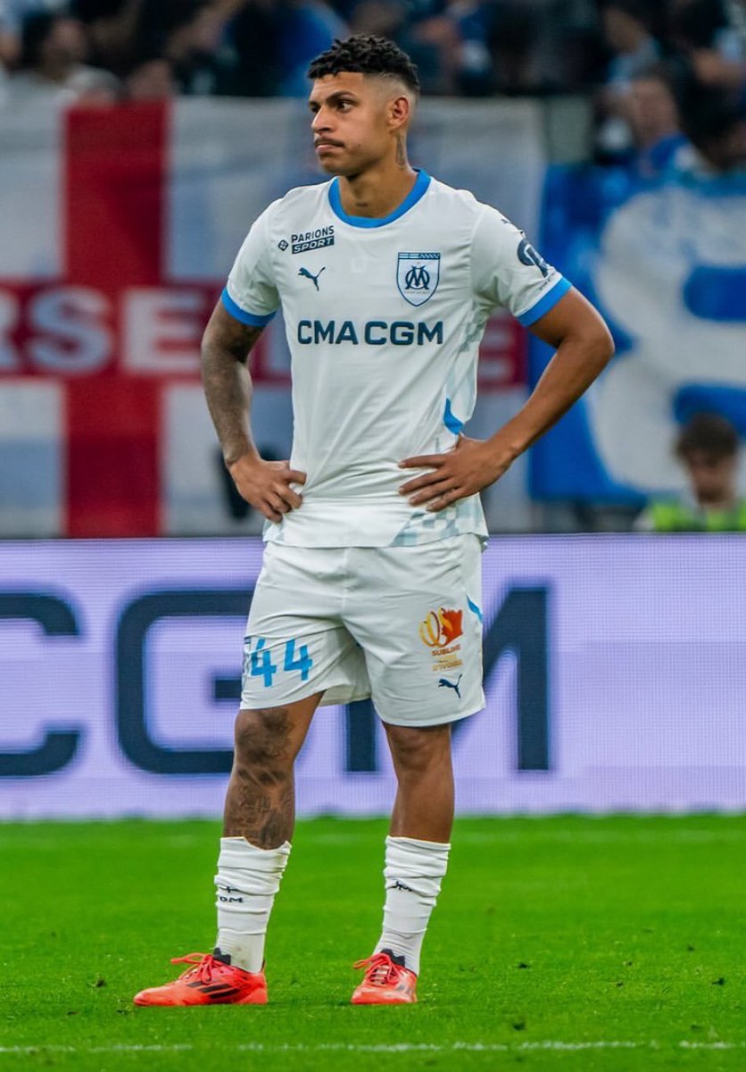 Carl⚪️s Ⓜ️isère tweet media
