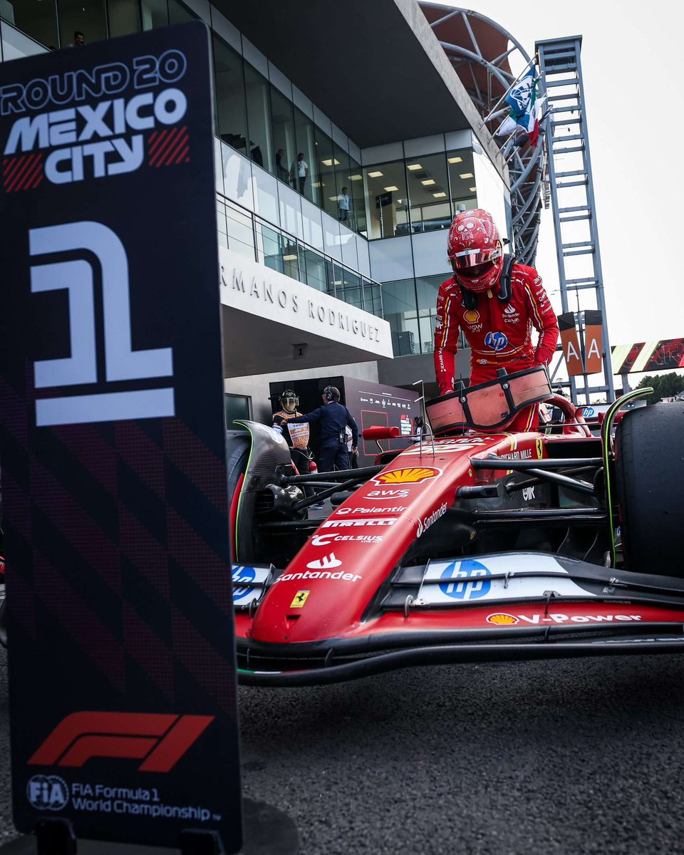 Inarrestàbile - agg. [der. di arrestare]

Significato: che non può essere arrestato o fermato. 

Sinonimi: Carlos #Sainz al volante della Ferrari SF-24 nel Gran Premio del Messico 2024 di Formula 1. 

📸: Scuderia Ferrari Press Office 

#F1 #MexicoGP #GPMessico