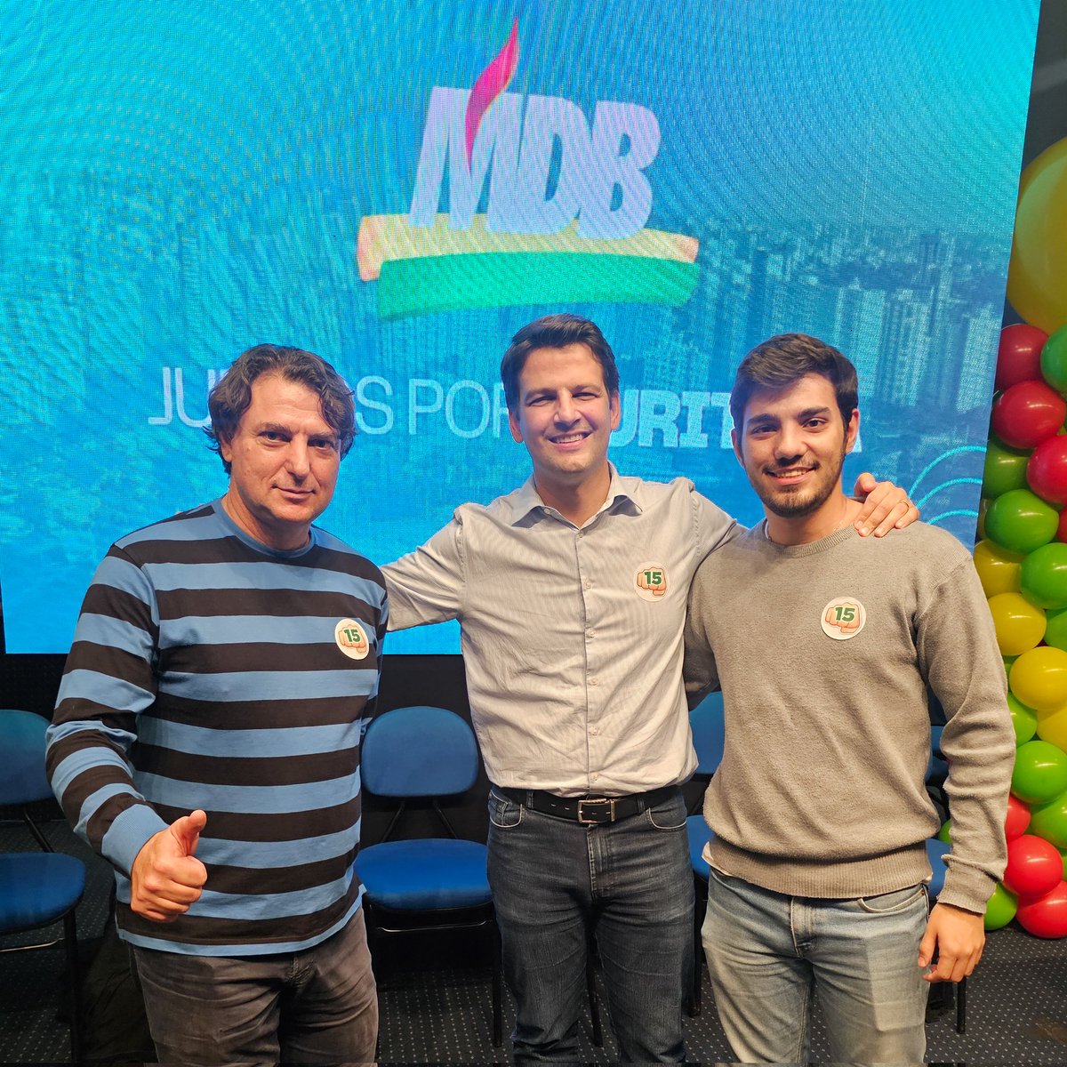 Parabéns ao prefeito eleito Eduardo Pimentel, que fez uma campanha pautada em propostas, sem espaço para o ódio, e mostrou que preparado para administrar Curitiba. O MDB segue ao seu lado, pronto para apoiar nessa caminhada de cuidado e desenvolvimento para nossa capital.