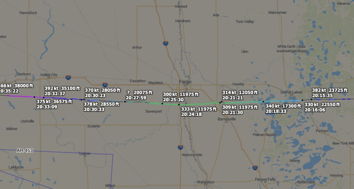 TheSnoopySnoop's tweet image. #BLUE34 KC-135 Stratotanker #AE0484 62-3509

Portsmouth → Fairchild

Took a dip down to 12,000ft over Fargo, north of AR-453

#avgeek #planespotting