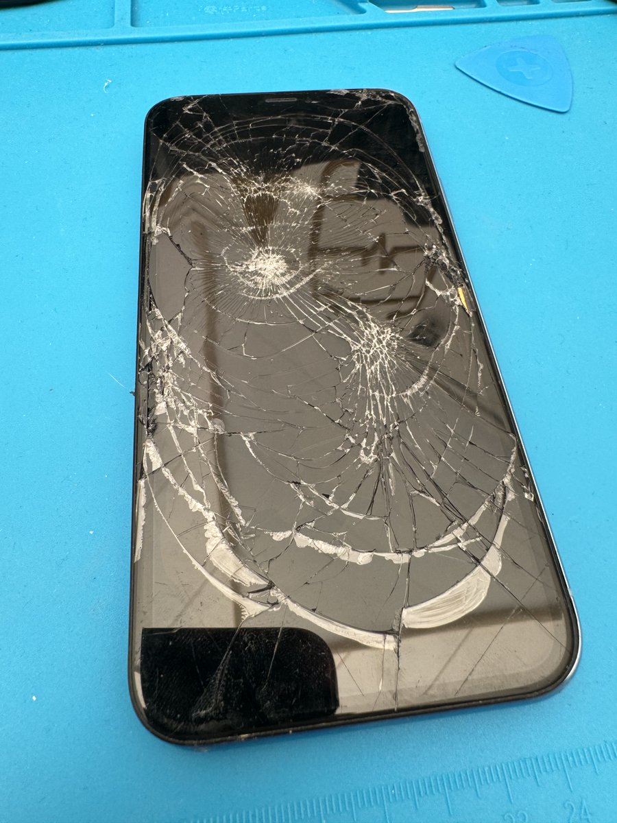 CasphoneAu's tweet image. 🔧📱 iPhone front and back  repair – Back to Perfect in No Time! 📱🔧

✅ Trusted ✅ Professional ✅ Casphone

#MotoG50Repair #CertifiedTechnicians #WeFixEverything #Casphone #TechRepair #PhoneRepair #BookOnline