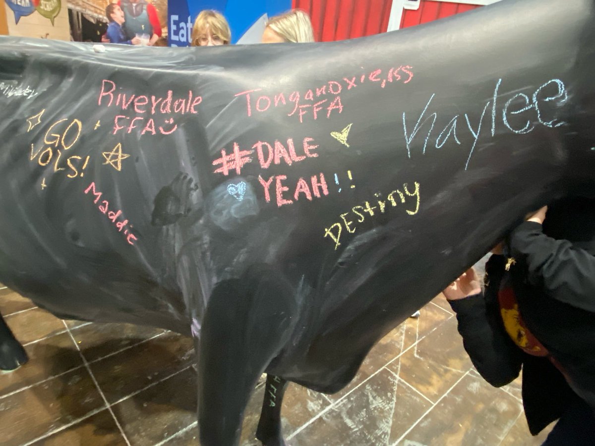RiverdaleFFA's tweet photo. Day Four:

We attended Tennessee Breakfast and then went to Fair Oaks Farm a large scale dairy and hog production operation! Students were able to see these production methods up close! 

@RuCoCTE @RiverdaleHighTN https://t.co/MXJFSmGv92