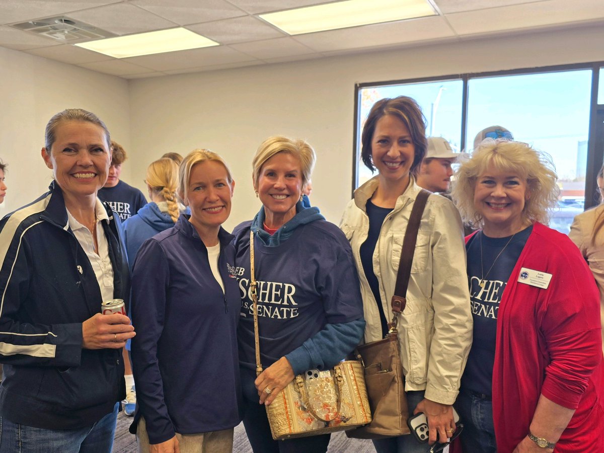DebforNebraska's tweet photo. Thank you to the Nebraska and South Dakota Republican Women for joining us for our Day of Action today! I appreciate all of your help through the final stretch! https://t.co/2nSMYpvuIX