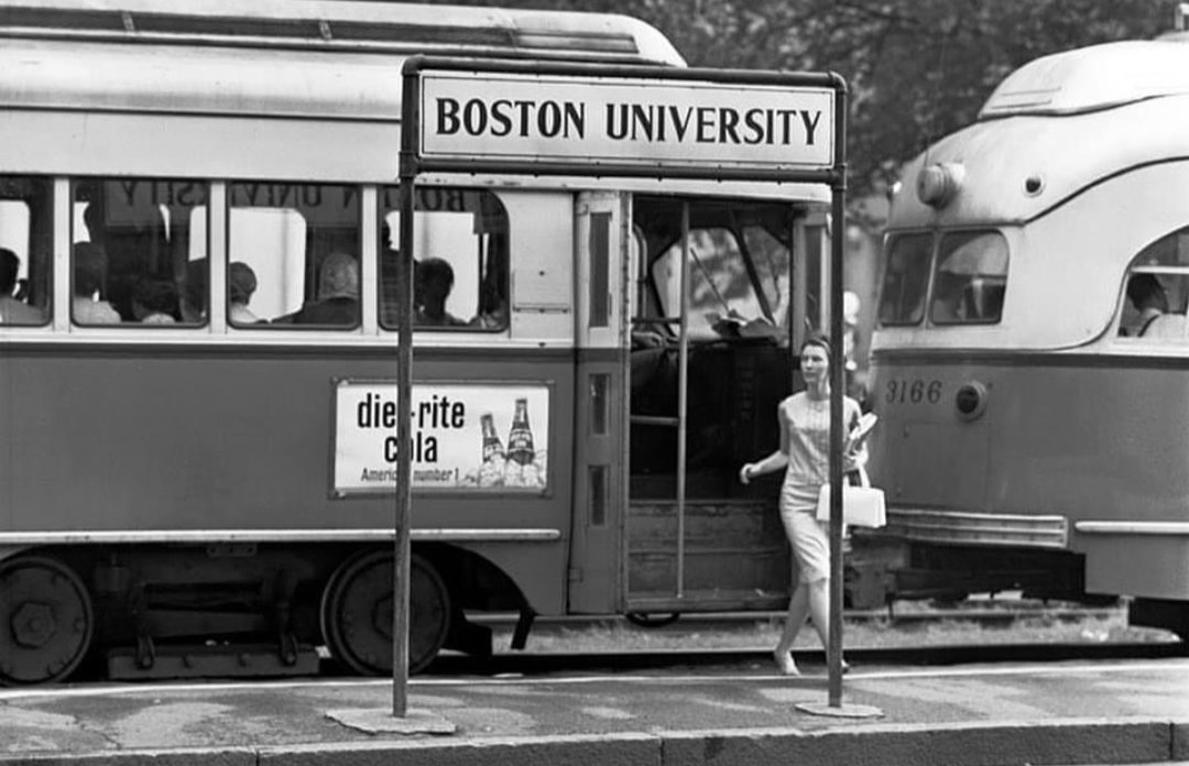 OldSchoolBoston's tweet photo. 1966. https://t.co/SWJmSBuDx0