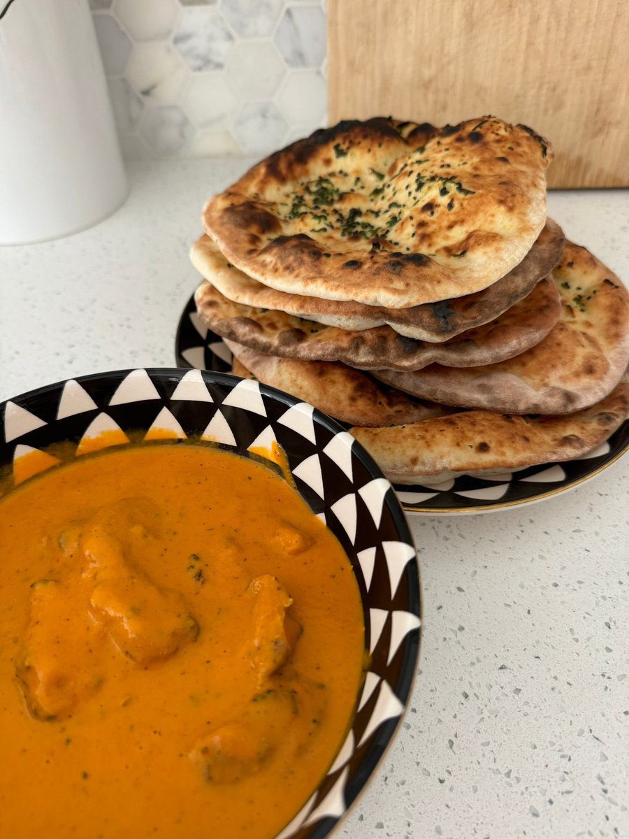 shivatalwar_'s tweet image. Homemade Butter Chicken and naan made in a #ooni oven with tandoori chicken, and smoked with coal is goated

All while watching @realDonaldTrump and @elonmusk in #MadisonSquareGarden on Sunday - bless up 

youtube.com/live/sBwR9BXTG…