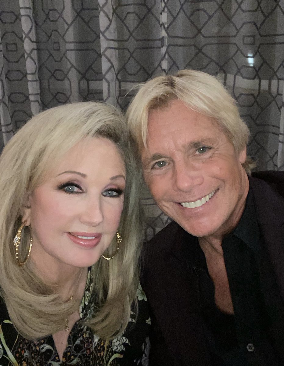 morgfair's tweet image. #OnMyWalk at the #DallasReunion at #Southfork &amp;amp; got a hug from my old friend, Chris Atkins. He also did our ⁦@lifetimetv⁩ #LadiesOfThe80s:ADivasChristmas last year with Linda Gray &amp;amp; me.💗🌷💗🌷💗🌷💗🌷💗🌷💗🌷💗🌷💗
