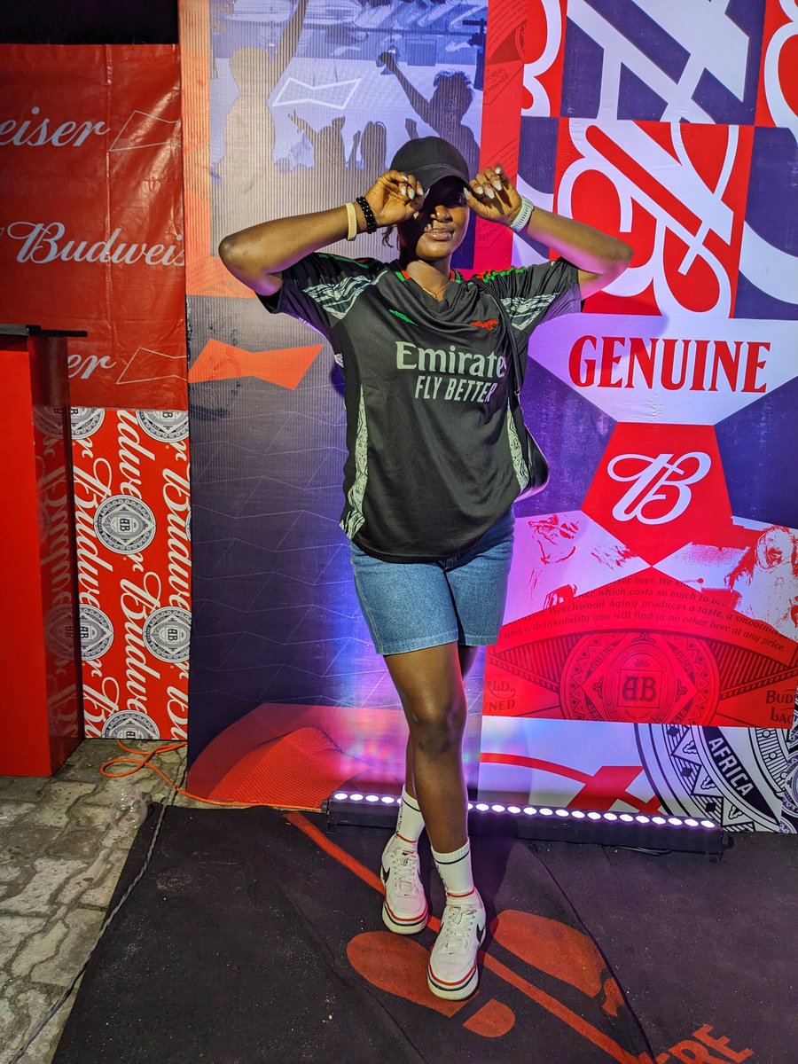 Somarrhh's tweet photo. #LEODASILVAWATCHPARTY 
Arsenal fans are resilient 😊❤️
Gunners 4lyf🤞❤️❤️... https://t.co/wpmRc9doX5