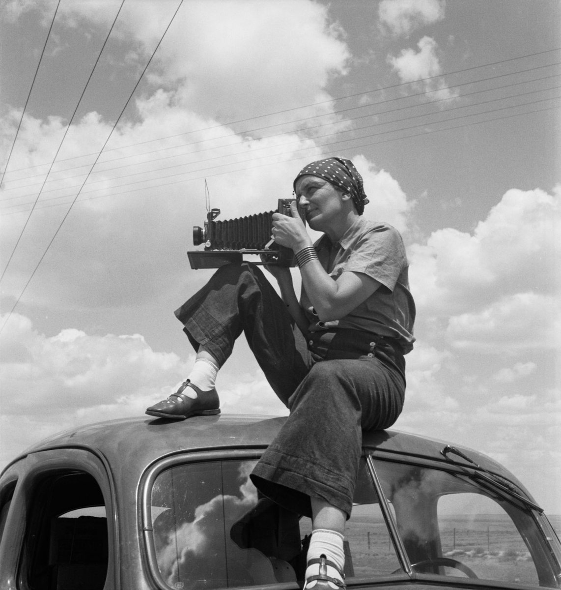 Hans_Karl's tweet photo. MR. SHIVERS, by #RobertJacksonBennett, was intense. A brisk 324 pages and an absorbing read. If you like surrealist bits, suspense & an almost "Twilight Zone" type horror story set during America's great depression, then this one might be for you.
#books #read #LA #DorotheaLange https://t.co/TfIf5XVqCO