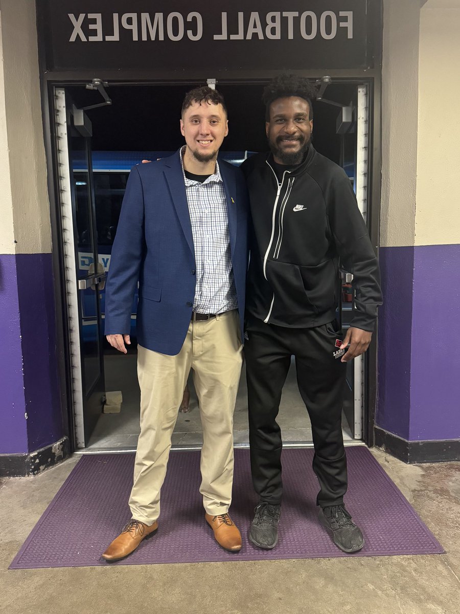 Beyond thankful for the brotherhood that we have! <a href="/Evan_Belk/">Evan Belk</a>. <a href="/CotteyWBB/">Cottey College Basketball</a> is in great hands!