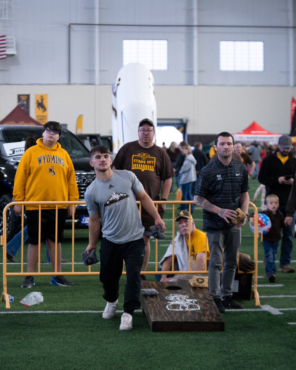Cornhole with the Pokes 🤠🆙