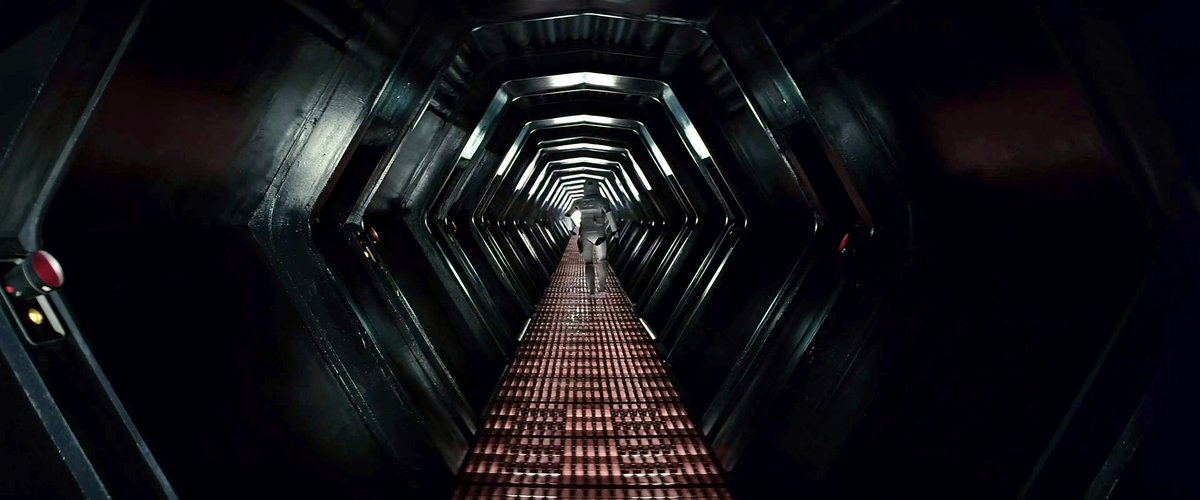 retroscifiart's tweet image. Sci-fi corridors. 2001 A Space Odyssey  (1968), Solaris (1972), Star Wars (1977), Alien (1979)