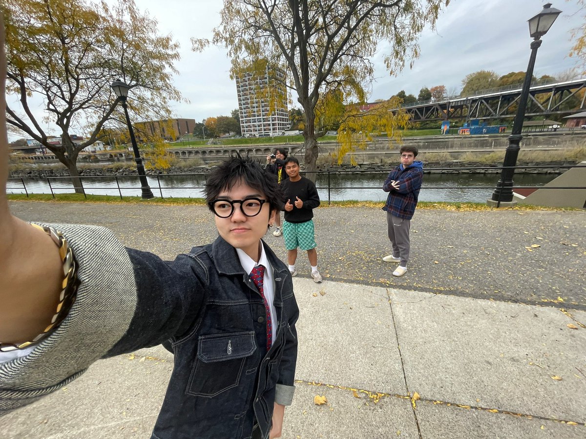 hiro_forest1610's tweet photo. 秋だね🍂
#アメリカ #ニューヨーク も #秋 もはや #冬 https://t.co/FjK9OFBuY1