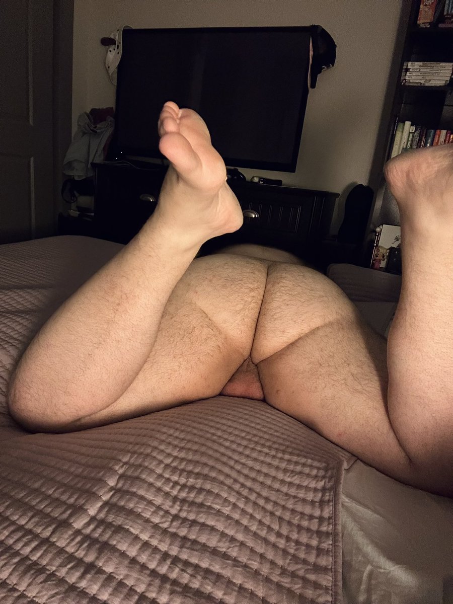 kbagel900's tweet photo. A couple of my fav ass pics. I might never post over here, but you can find me posting regularly on 🔵 sky. 😉 https://t.co/TCqiGwl9W7