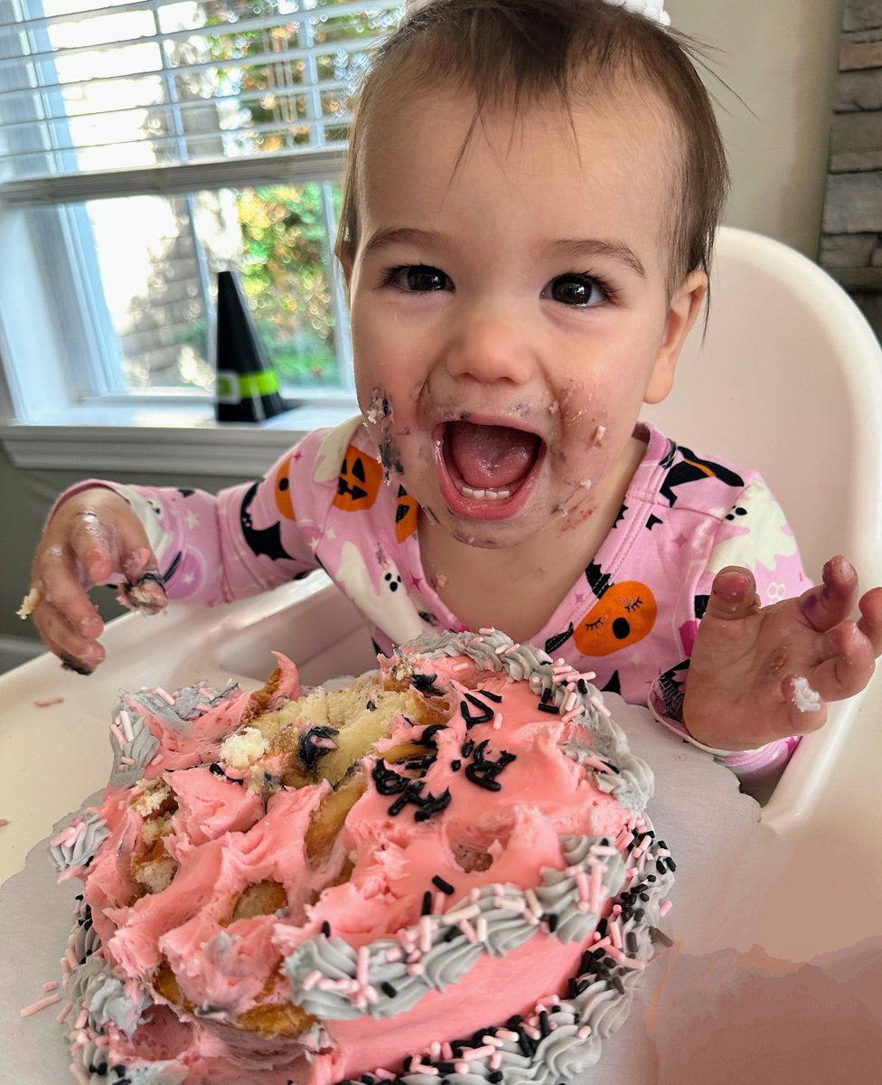 Stickit2Stage4's tweet photo. How it started vs how it ended….

Sophie’s party may have been postponed because we were all sick but today's festivities more than made up for it.
#MySophieBear💙 #SpookyOne 👻 https://t.co/iimbXeCWAn