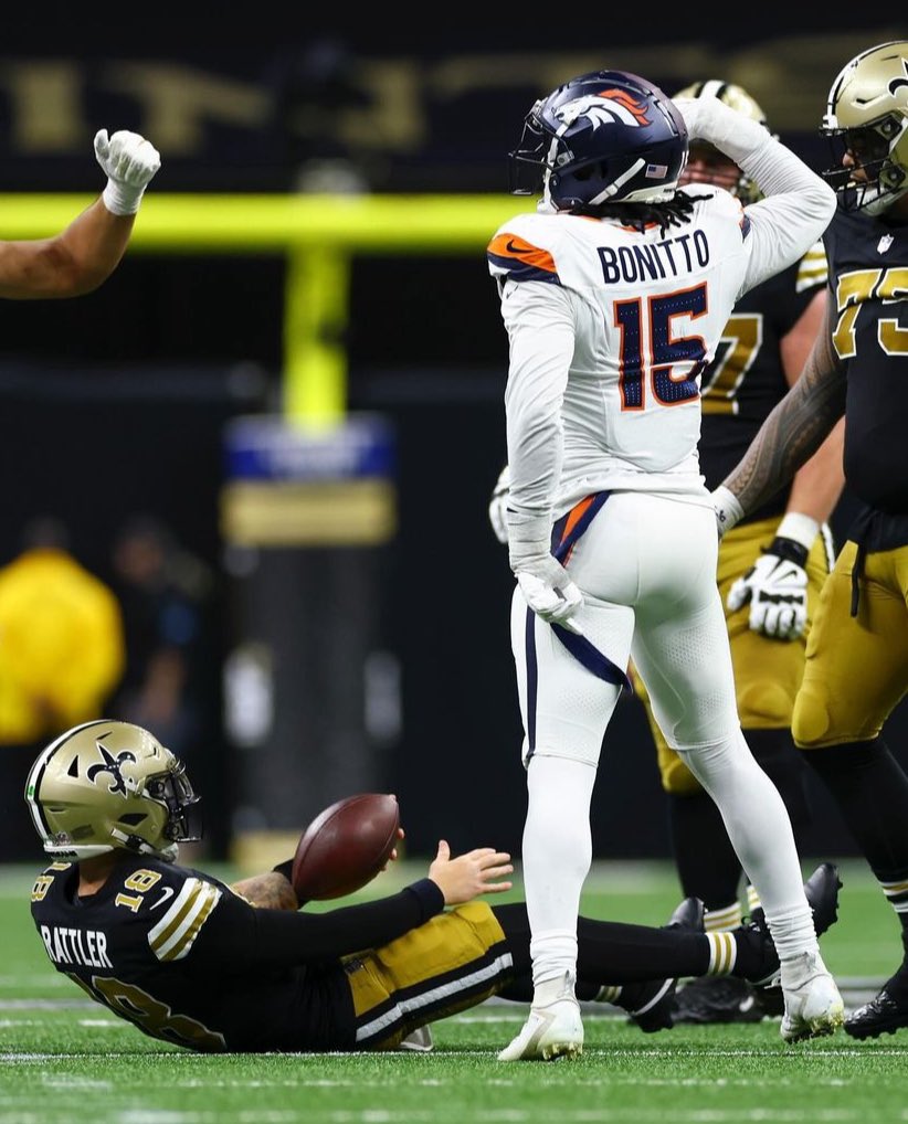 6 STRAIGHT GAMES WITH A SACK <a href="/nikkkkbonitto/">Nik Bonitto</a>