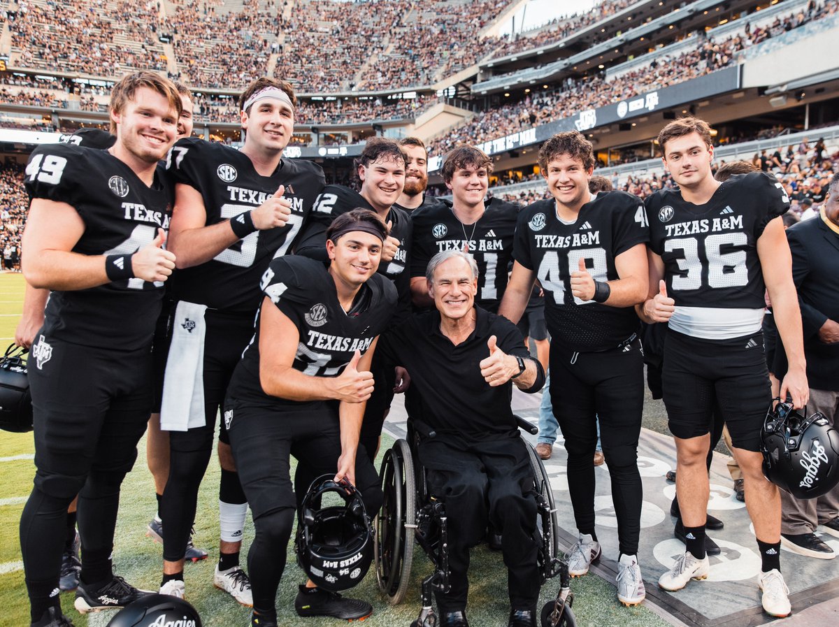 GregAbbott_TX's tweet photo. Another great college football Saturday, this time cheering on @AggieFootball in Kyle Field.

#GigEm, Ags! https://t.co/N6ISztRDgj