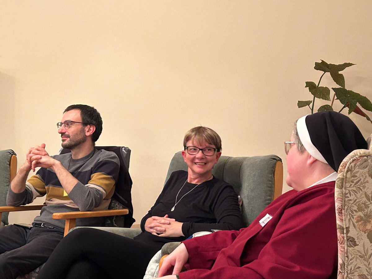 chrisibvm's tweet photo. Delighted to co-ordinate the 15th Conference for newer members of Religious congregations
#vocationsireland
#ReligiousLife
#IrishCatholic
#Loreto https://t.co/ltMMcPNGvM