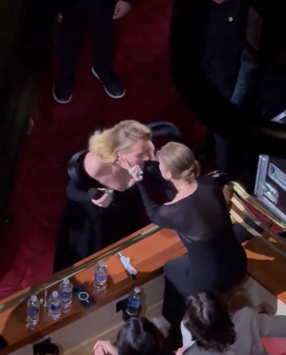 loveisagame_'s tweet photo. Celine &amp; Adele 💞
2017///2024 https://t.co/KGPcVYBMxN