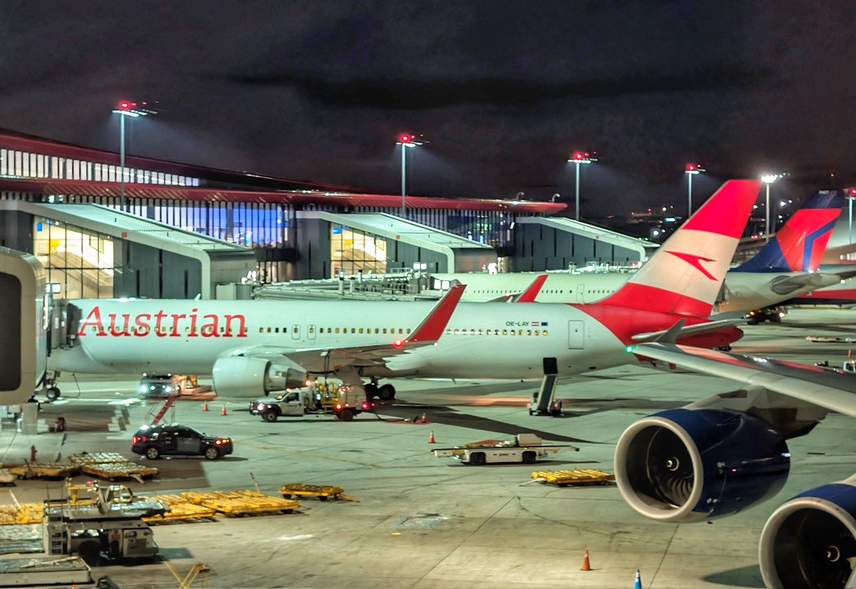 Alexander Falk tweet media