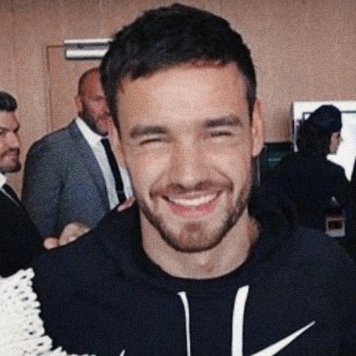 biexbe's tweet photo. Liam's smile https://t.co/v4oFOblD3n