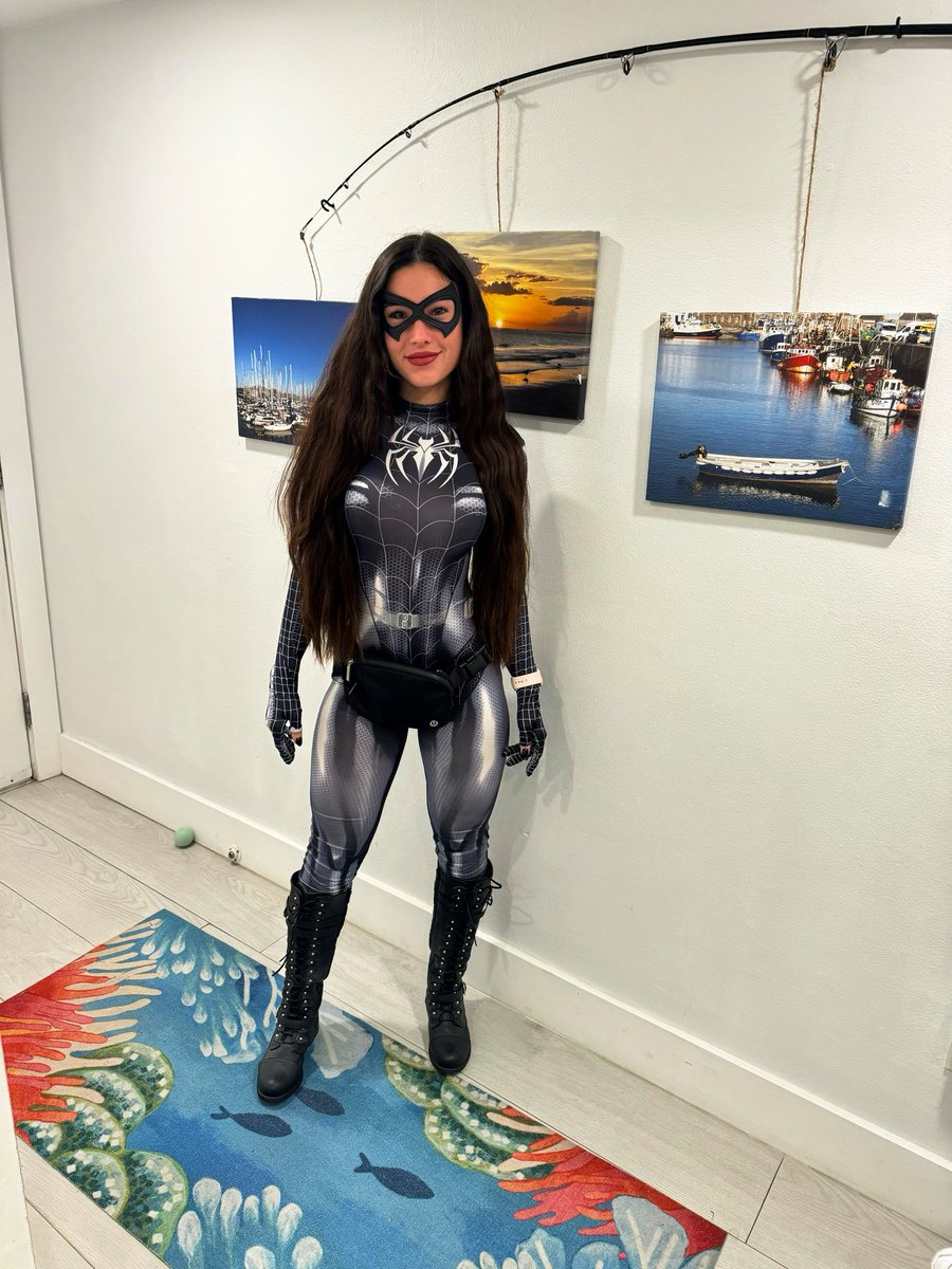Angie Varona™ (@angievarona) on Twitter photo 