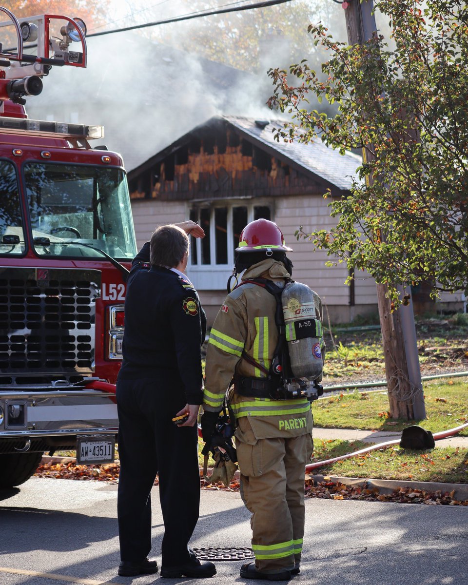 Pickering Fire Services o/s of a working fire this morning on Sheppard Avenue.

First in crews met with well advanced fire conditions in an occupied dwelling. Defensive on arrival with aerial operations, as fire raged through the roof.

No injuries, CFPO notified.

<a href="/PPFA_L1632/">PPFA</a>