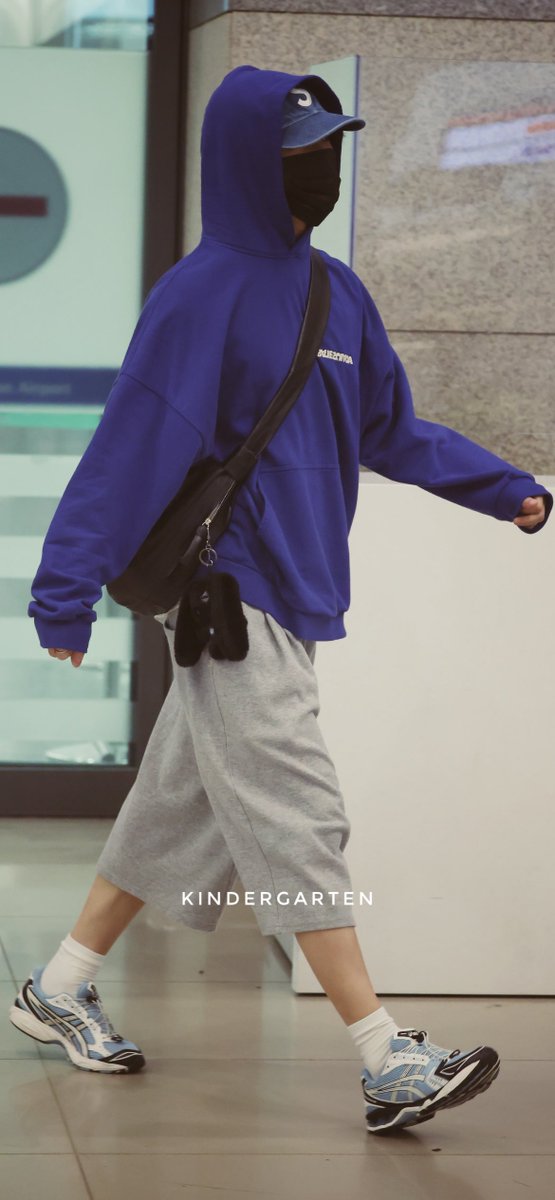 kin_718's tweet photo. 2024.10.28
인천공항 태민💙🩶

#태민 #TAEMIN #テミン https://t.co/OmY1WFx3m0