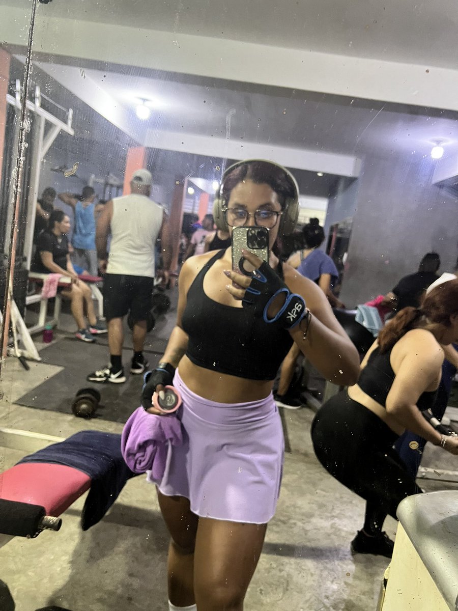 GiullianyR's tweet photo. Y desde entonces no he faltado un solo día! Felicidades Magali! Lograste convertir el gym en un hábito 🥹❤️😎 https://t.co/On66qgzQt1