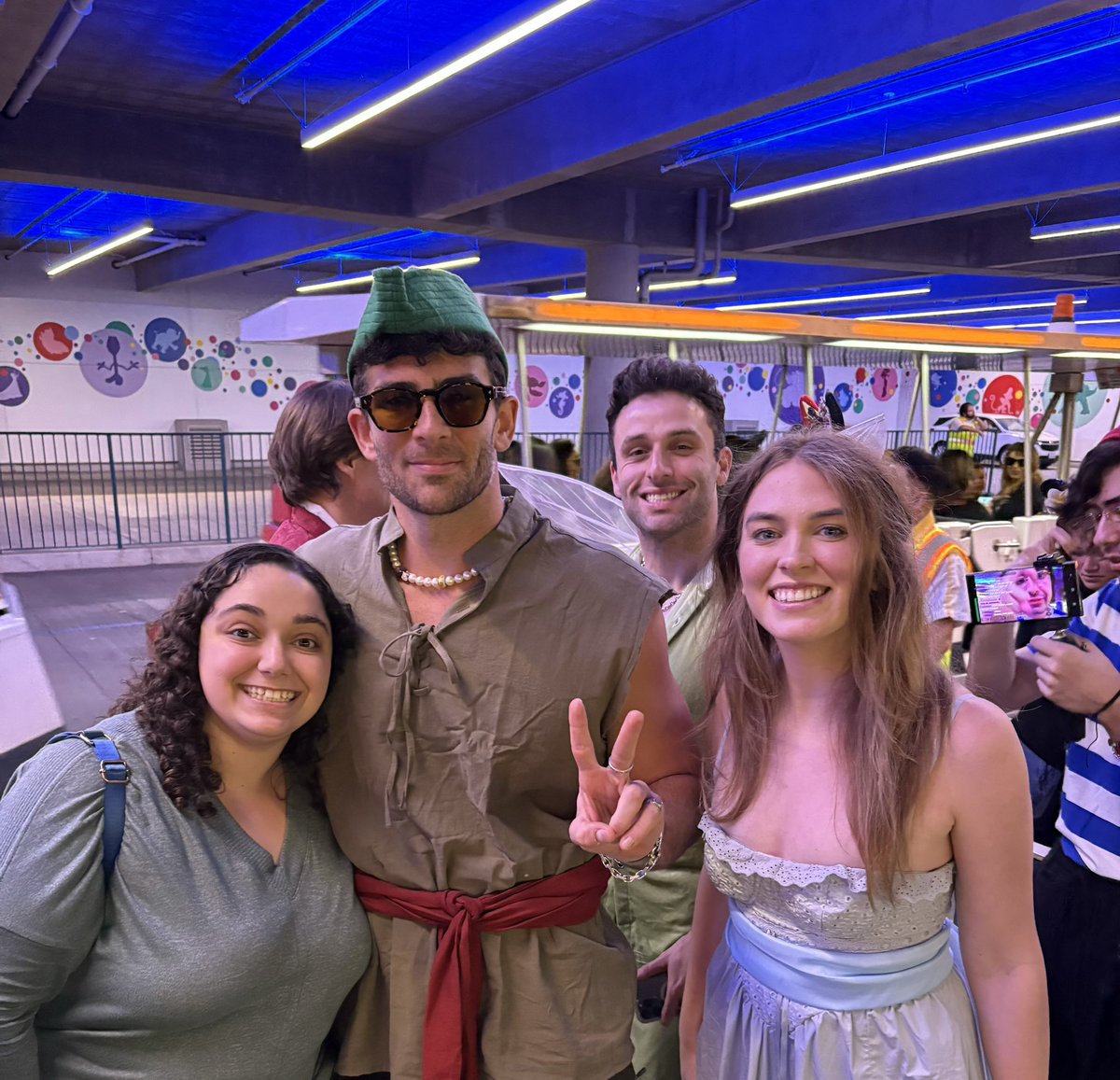 moonlit_mads's tweet photo. IM SO SORRY I DIDNT KNOW YOU WERE LIVE BUT THANK YOU FOR THE PHOTO!! have a nice time!! @hasanthehun @qtcinderella https://t.co/ZWiKJA8z7J