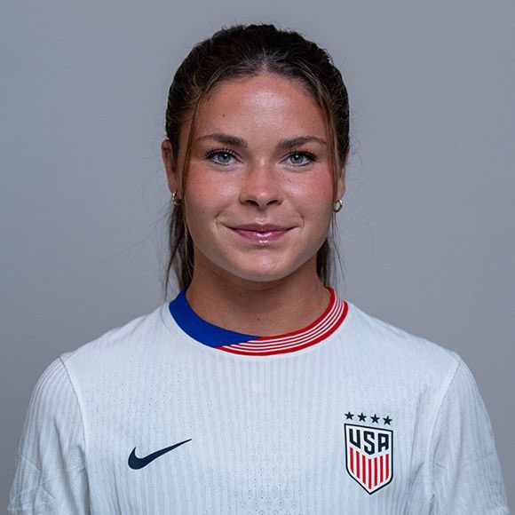 Big Congratulations to <a href="/emmasearss/">Emma Sears</a> on her 1st Cap and 1st Goal!!!!!🥅 ⚽️🇺🇸🧢