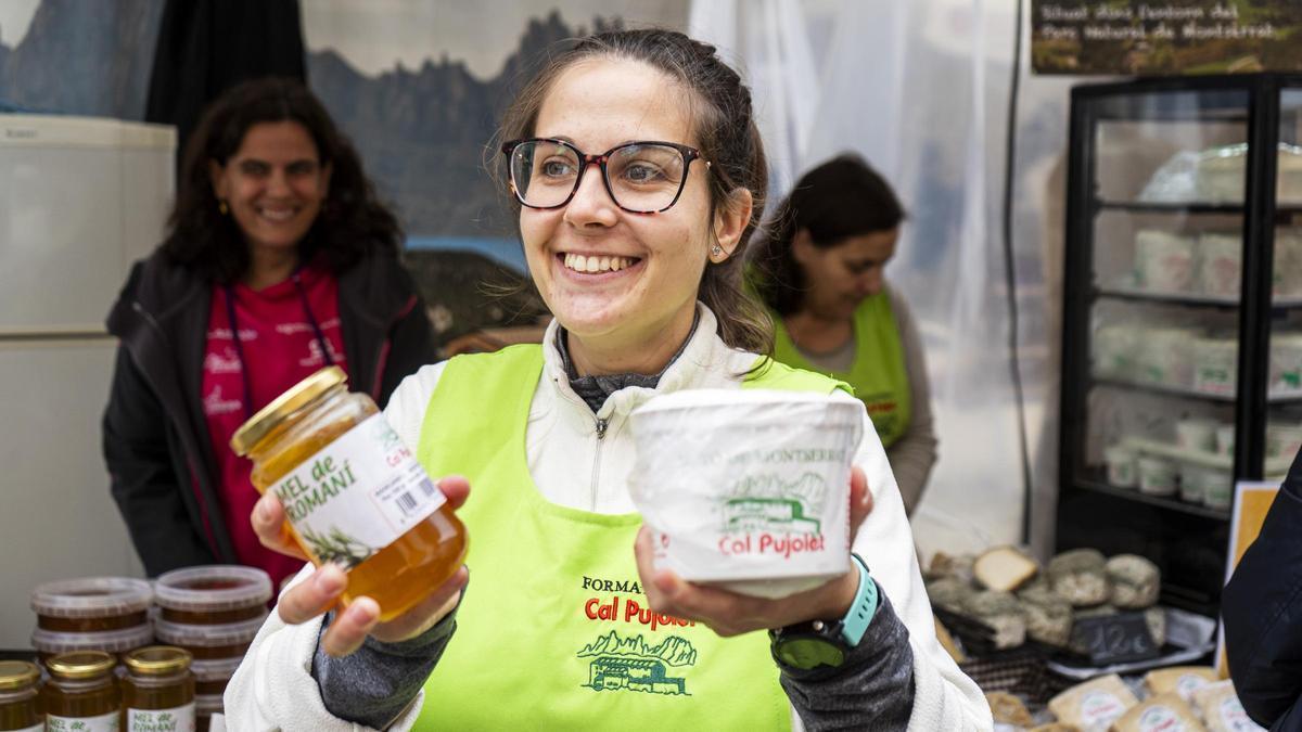 diariRegio7's tweet photo. 'Ens trobem gent que ja li comprava mató a la meva àvia' https://t.co/aw2lWkXS0o https://t.co/LbkSVhqLBz