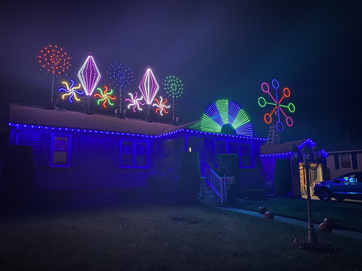 I got the rooftop props wired and ran the comm network. It’s got a pulse!!