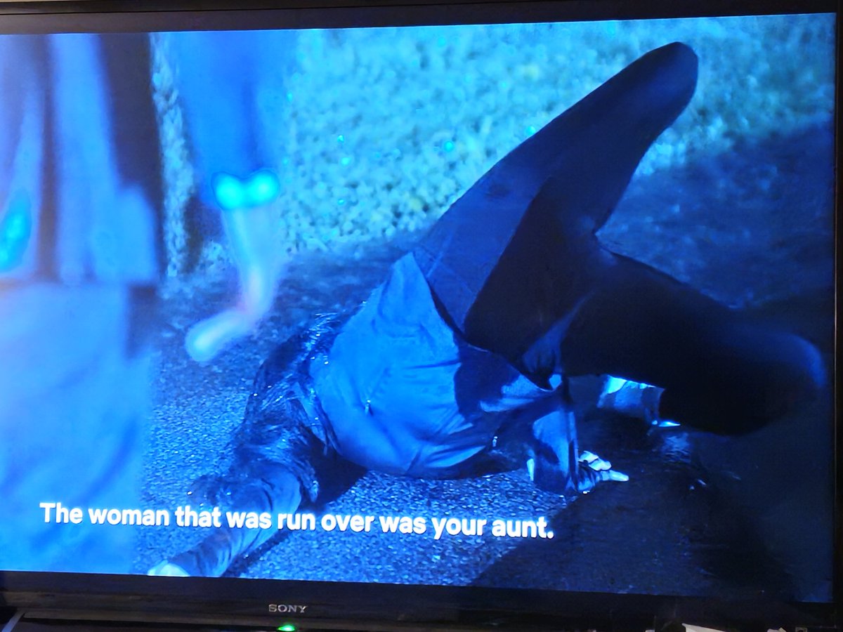 MechaJDI's tweet photo. How the spider be looking after you kill it #BeautyInBlackNetflix #TylerPerry https://t.co/z9kG6jMddC