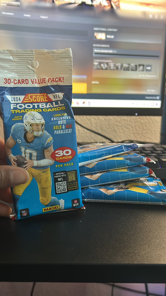 L0RDMILLZ's tweet image. NFL Score RIPS!
twitch.com/millyworld120

#cardbreaks #cardrips #nfl #TradingCards 
#twitchtv #twitchstream #streamerlife