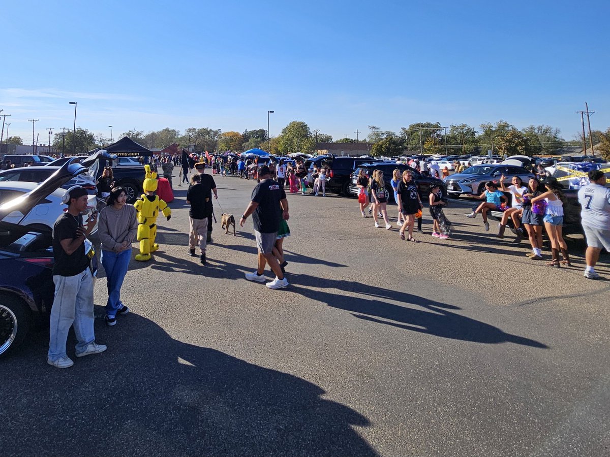 Coach Leesman tweet media