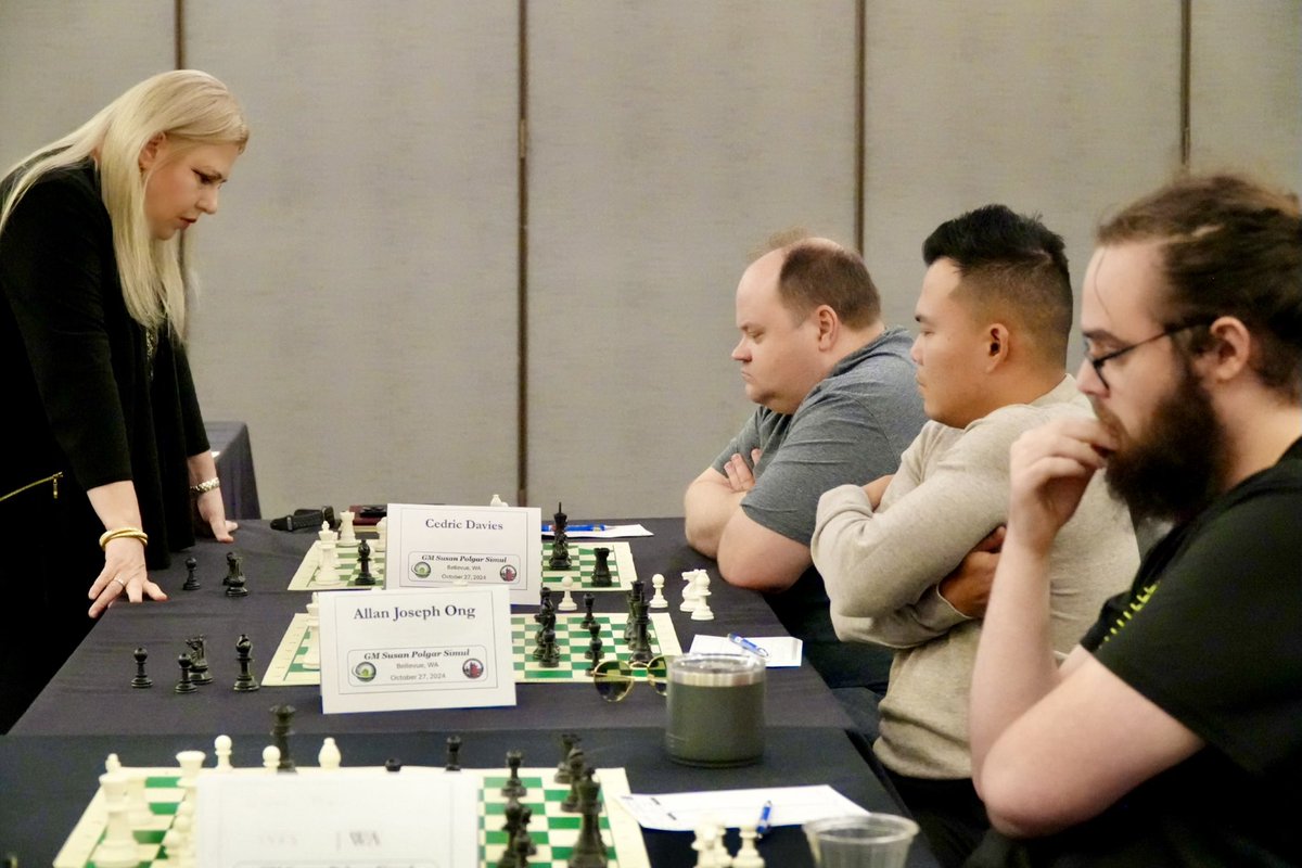 SusanPolgar's tweet photo. The last player to finish my simul today is Julian Chen! He fought as hard as he could until mate. π Overall, 500 players competed in the 2024 #SPFNO! Next year will be our 20th anniversary! A lot of exciting stuff are planned!
In a few hours, we will crown the winners of the Open and Girls' section. Each will receive, in addition to their trophies, a scholarship to @websteru, valued at over $100,000!