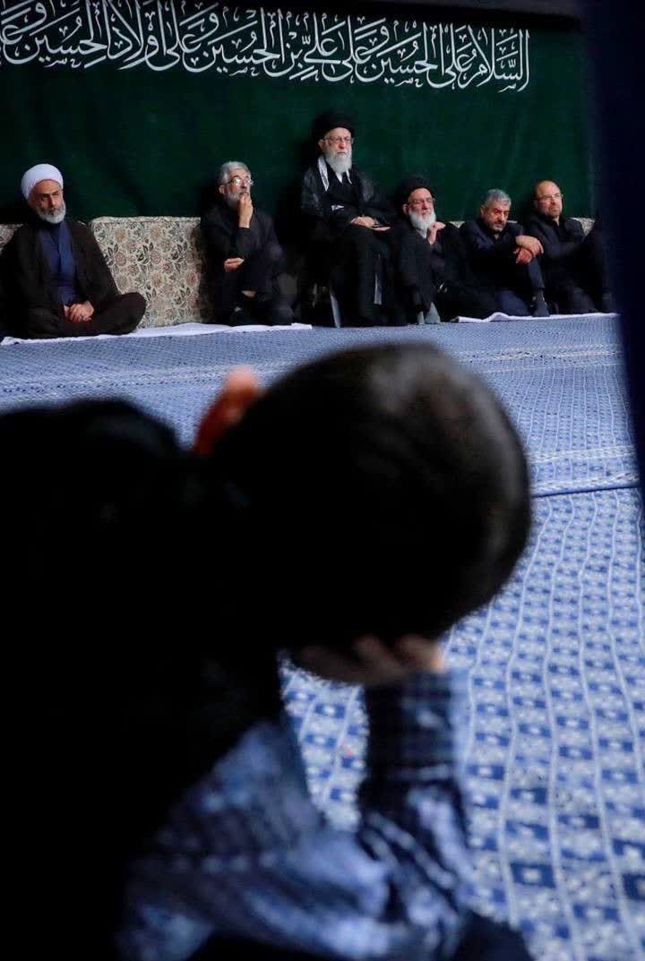razieh71no's tweet photo. تا شدم محو تماشات
دلم از دستم رفت
#عزیز_جان 
#لبیک_یا_خامنه_ای https://t.co/X1qbeX0pjr
