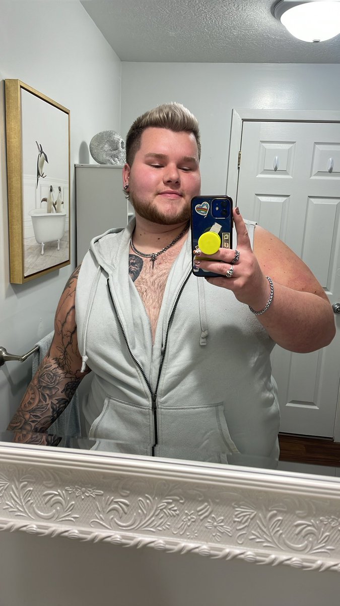 smithcd24's tweet image. :))