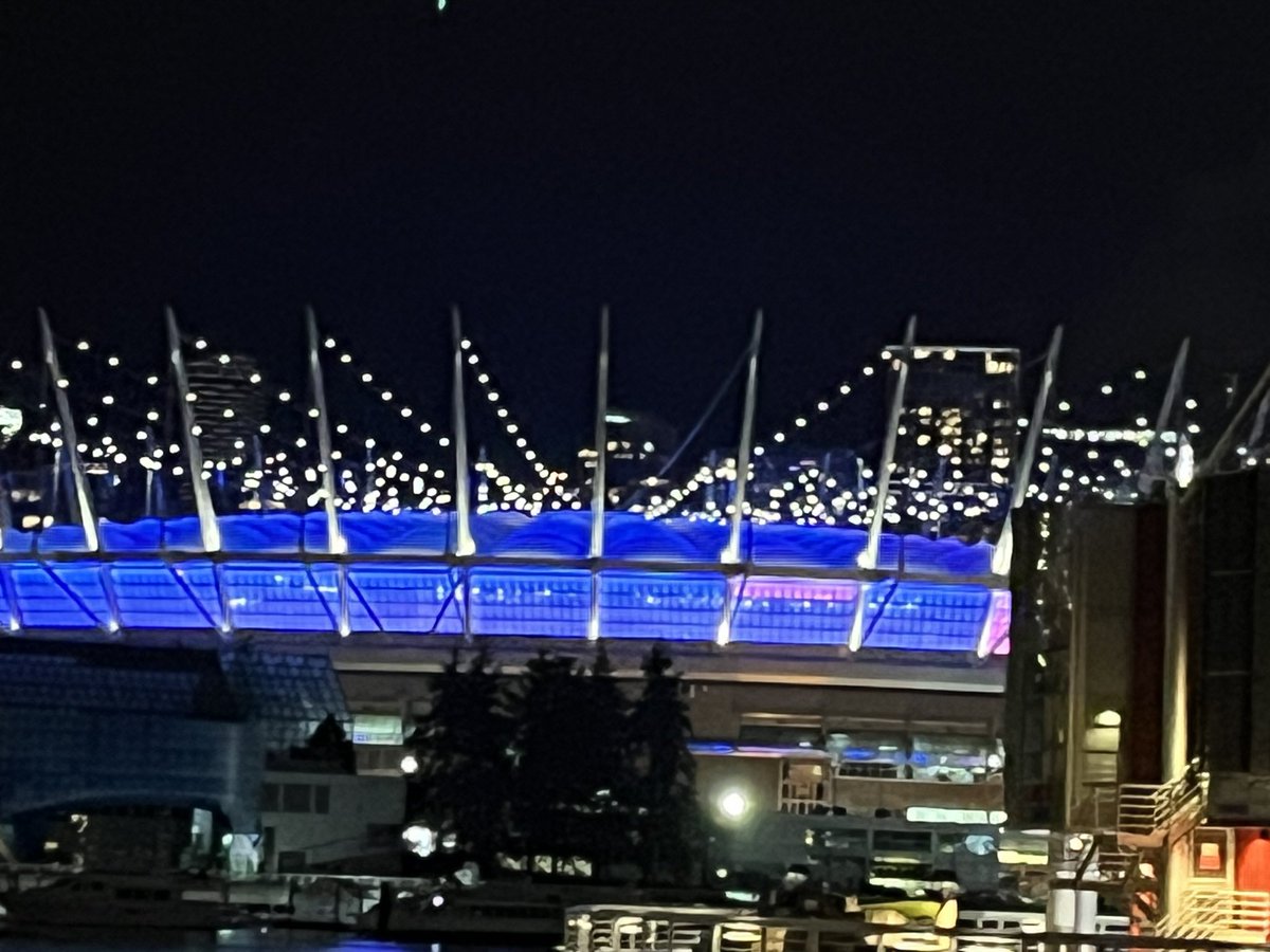 The minute I arrived to take photo it started to rain again! Happy #WorldOccupationalTherapyDay, BC Place &amp; Science World lit blue to celebrate #WorldOTDay 
Occupation, what you do everyday, matters to health &amp; wellbeing, #AskForOT <a href="/CAOT_ACE/">CAOT_ACE</a> <a href="/thewfot/">WFOT</a>