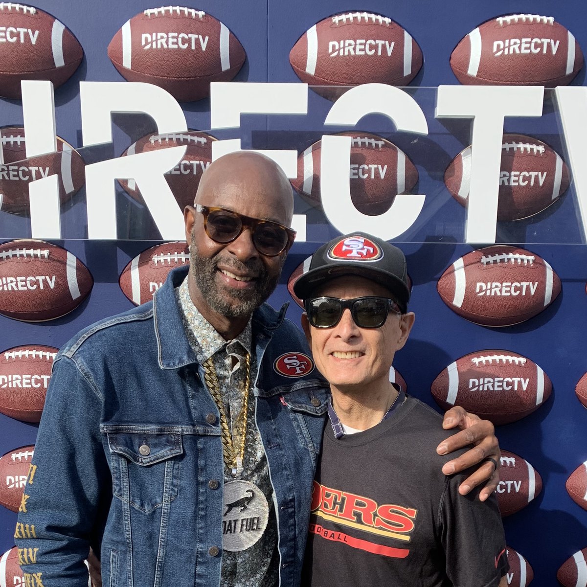 wongcastle's tweet photo. ... with @JerryRice for @DIRECTV at @HiltonSantaClar https://t.co/GPT6mdP3cK
